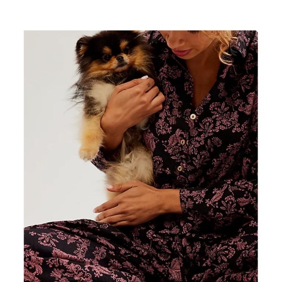 Listing Details
FREE PEOPLE Steady Love PJ Set /
Black - Picture 6 of 9